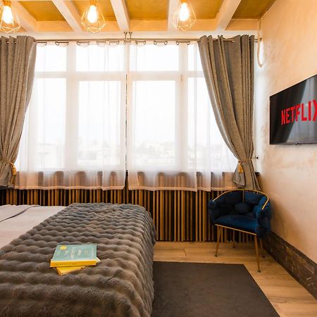 Royalty Apt With City Views On Calea Victoriei Bucharest Luaran gambar